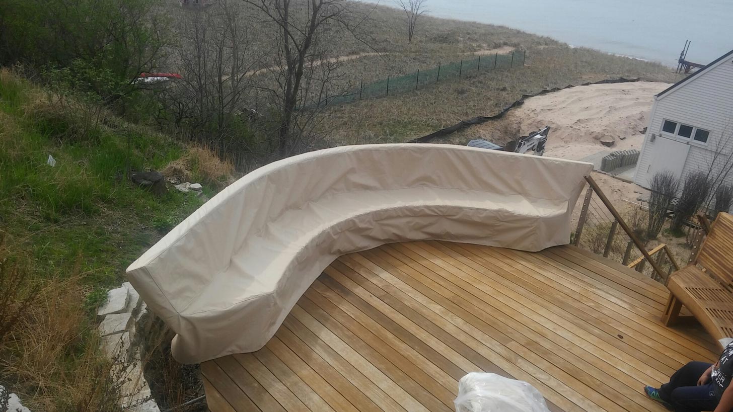 Curved Bench Cover Stamoid Light Sand